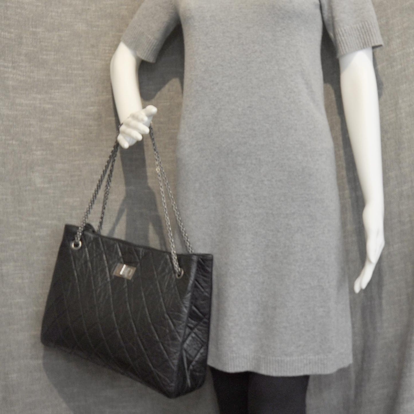 Aged Calfskin Reissue 2.55 Tote Black