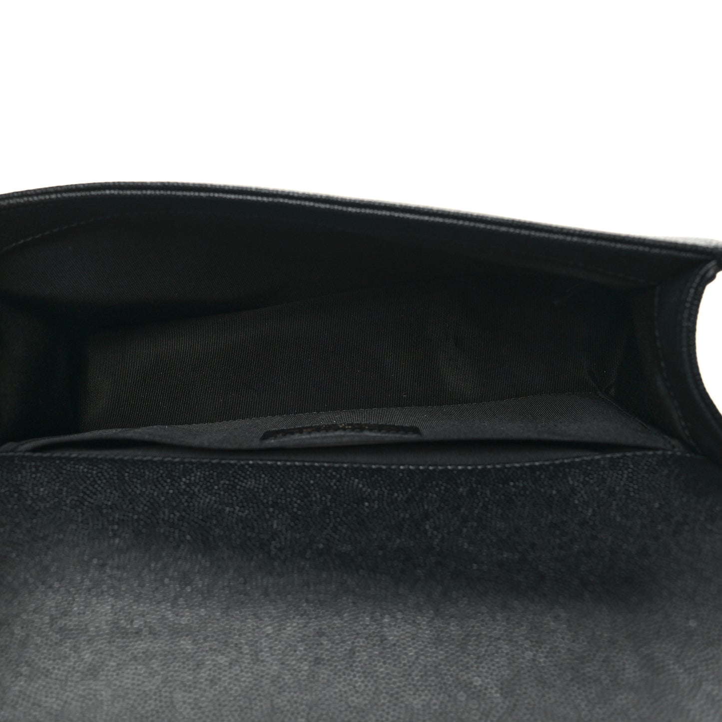 Caviar Quilted Medium Boy Flap Black