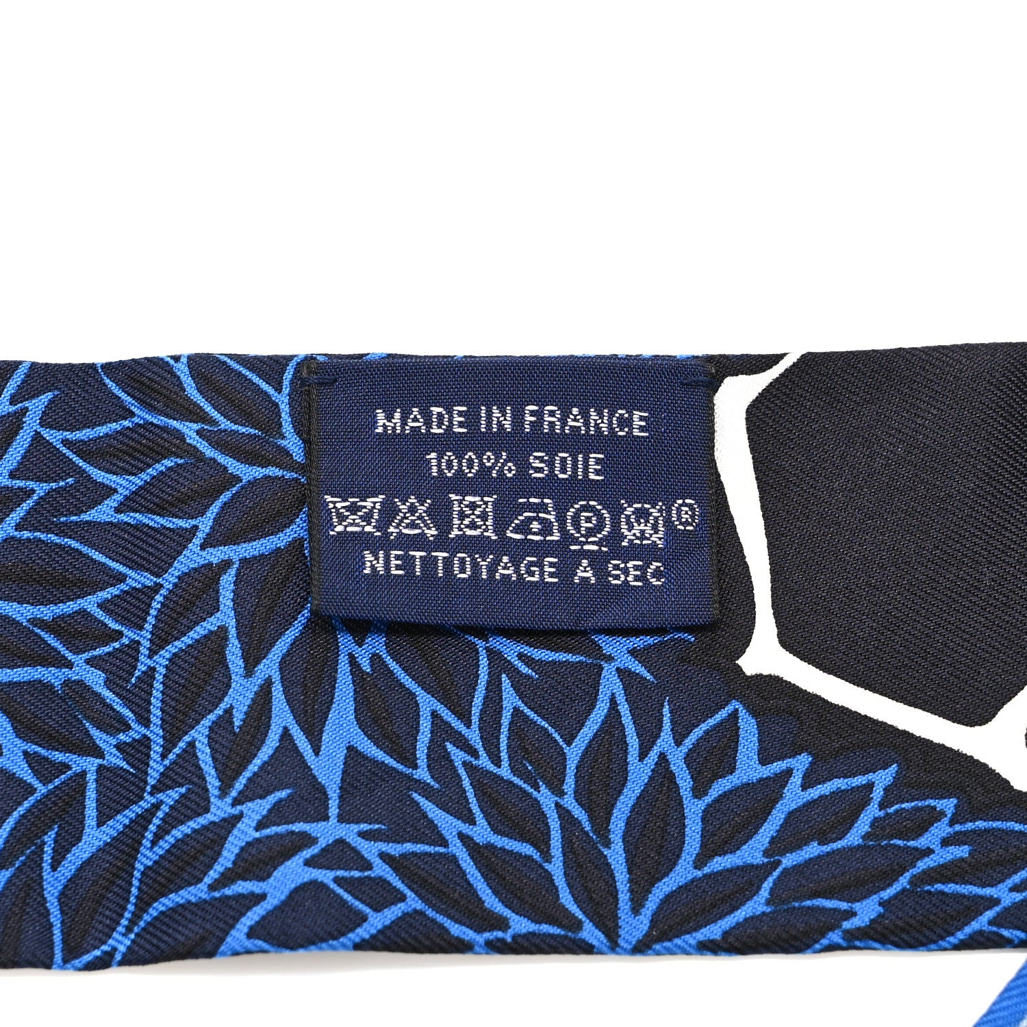 Hermes Silk The Three Graces Twilly Bleu Nuit Gold Black 4 of 4