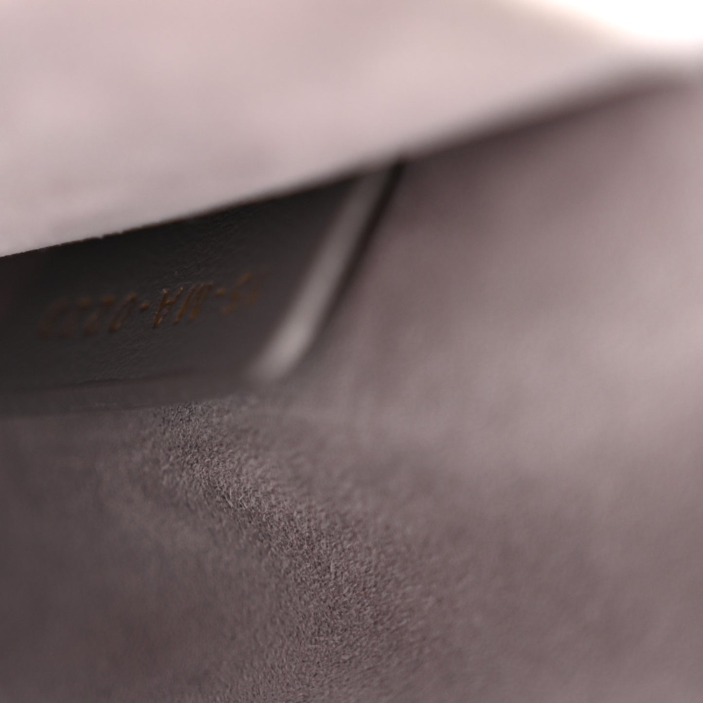 Lambskin Supple Macrocannage Ammi Bag Grey