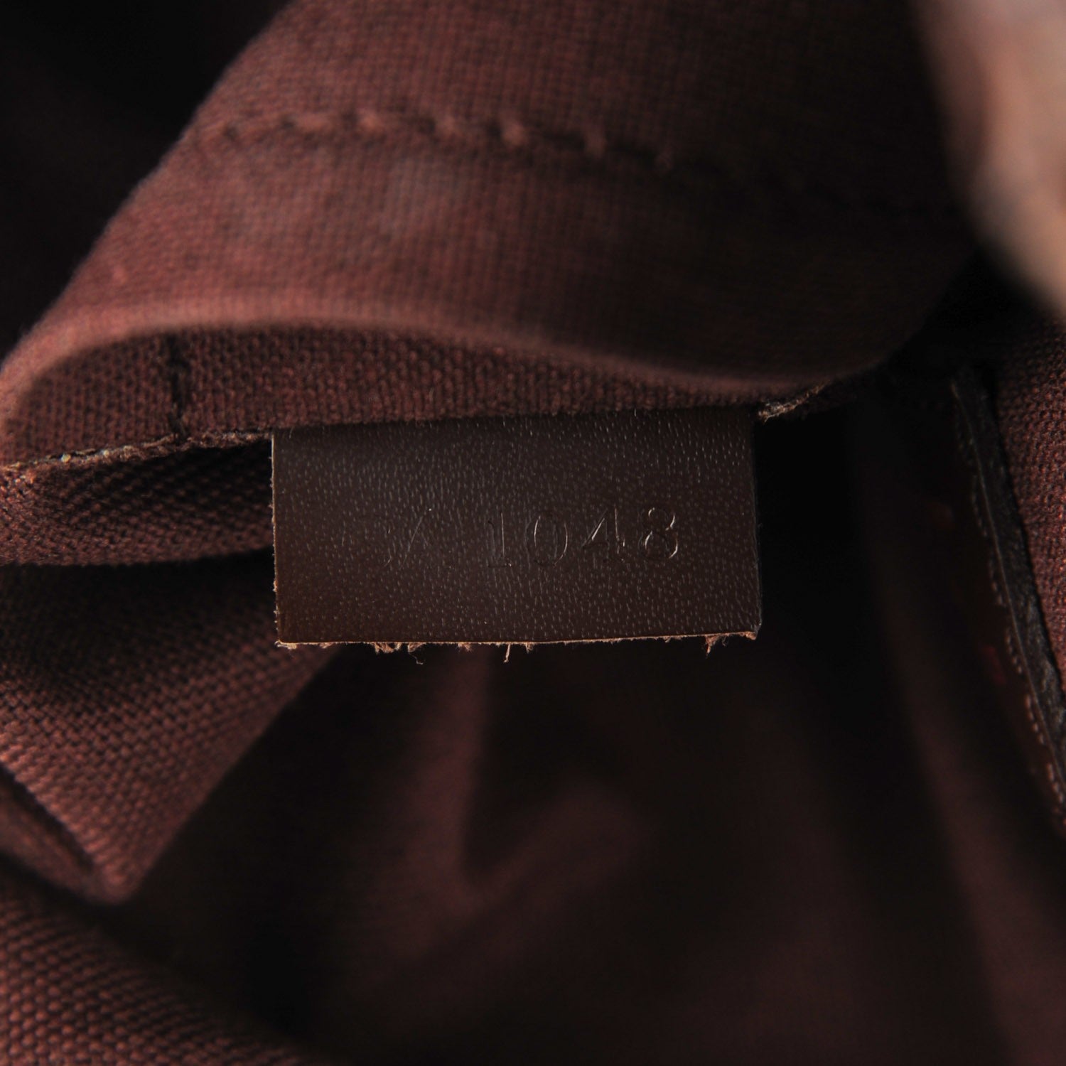 Louis Vuitton Damier Ebene Beaubourg 7 of 7