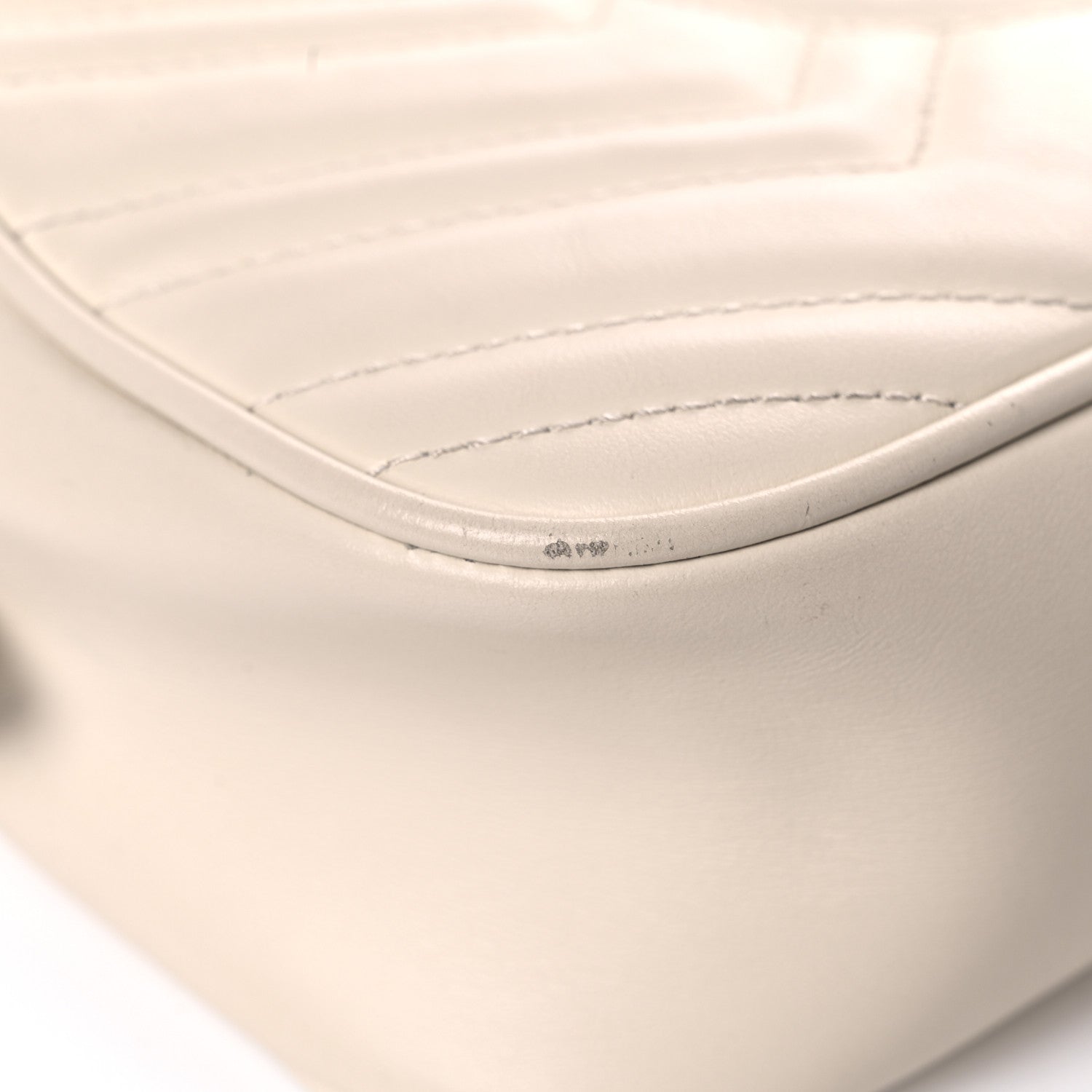 Gucci Calfskin Matelasse Small GG Marmont Chain Shoulder Bag White 11 of 19