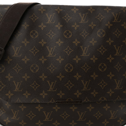 Louis Vuitton Monogram Beaubourg MM Messenger Bag 7 of 11
