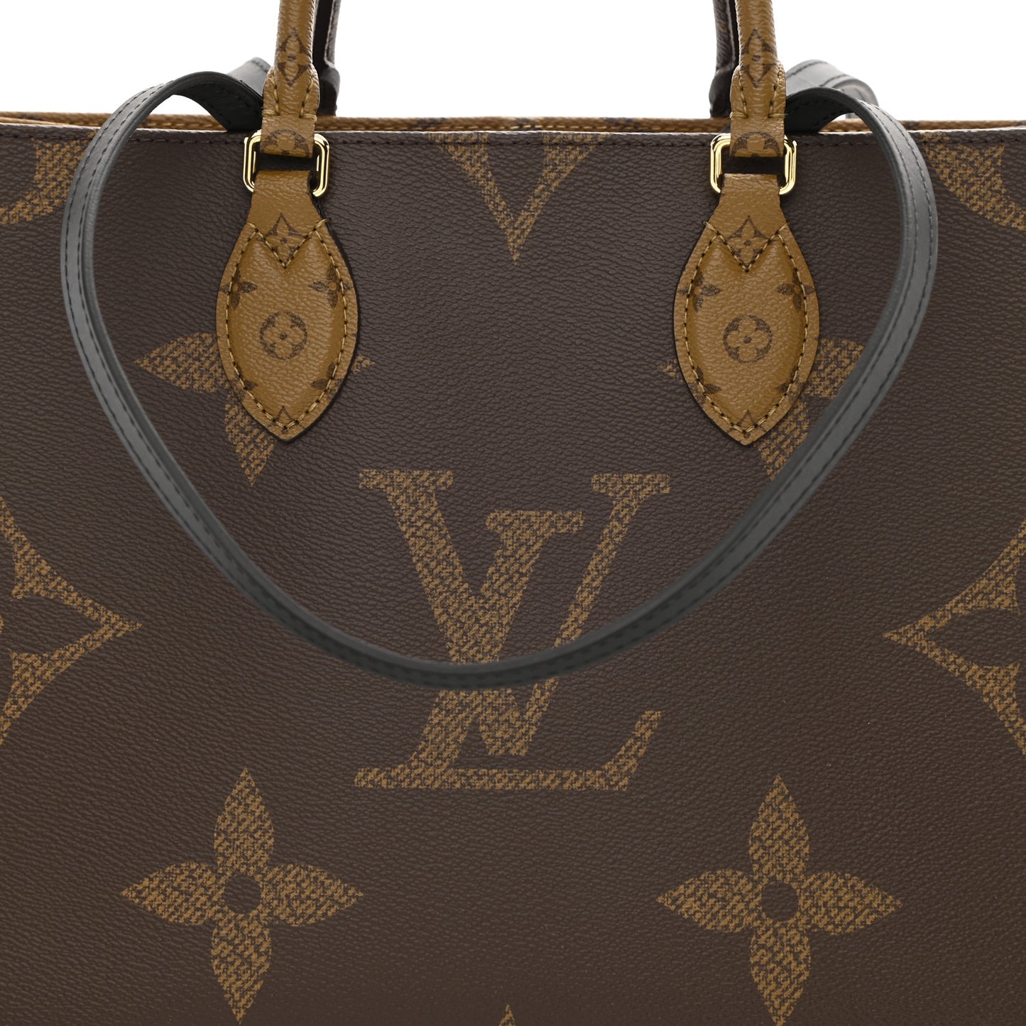 Reverse Monogram Giant Onthego MM
