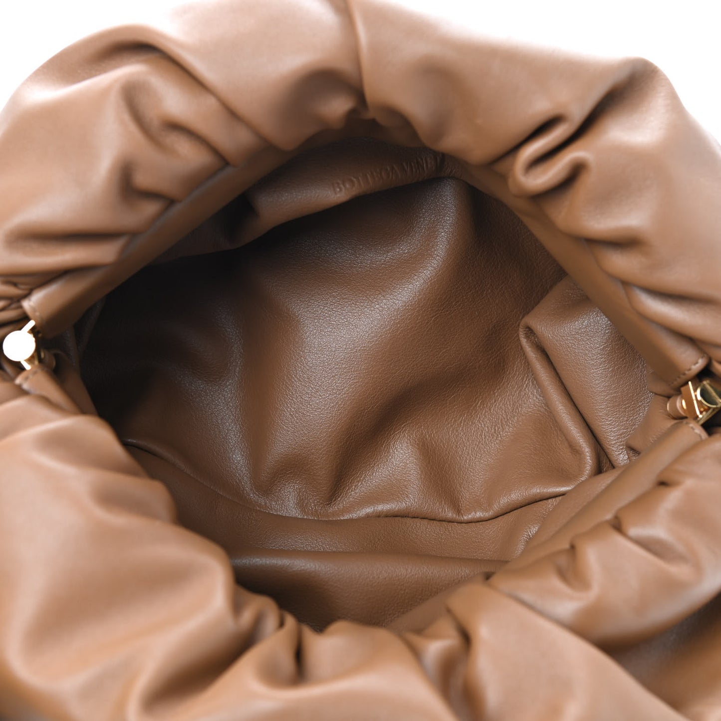 Calfskin The Pouch Chain Cammello