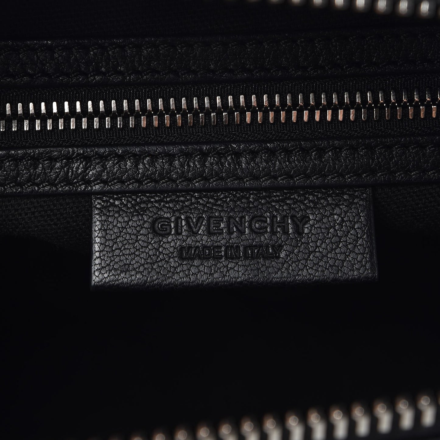 Sugar Goatskin Small Antigona Black