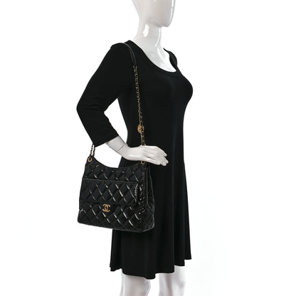 Chanel Shiny Crumpled Calfskin Quilted Large Wavy CC Hobo Black 2 of 9