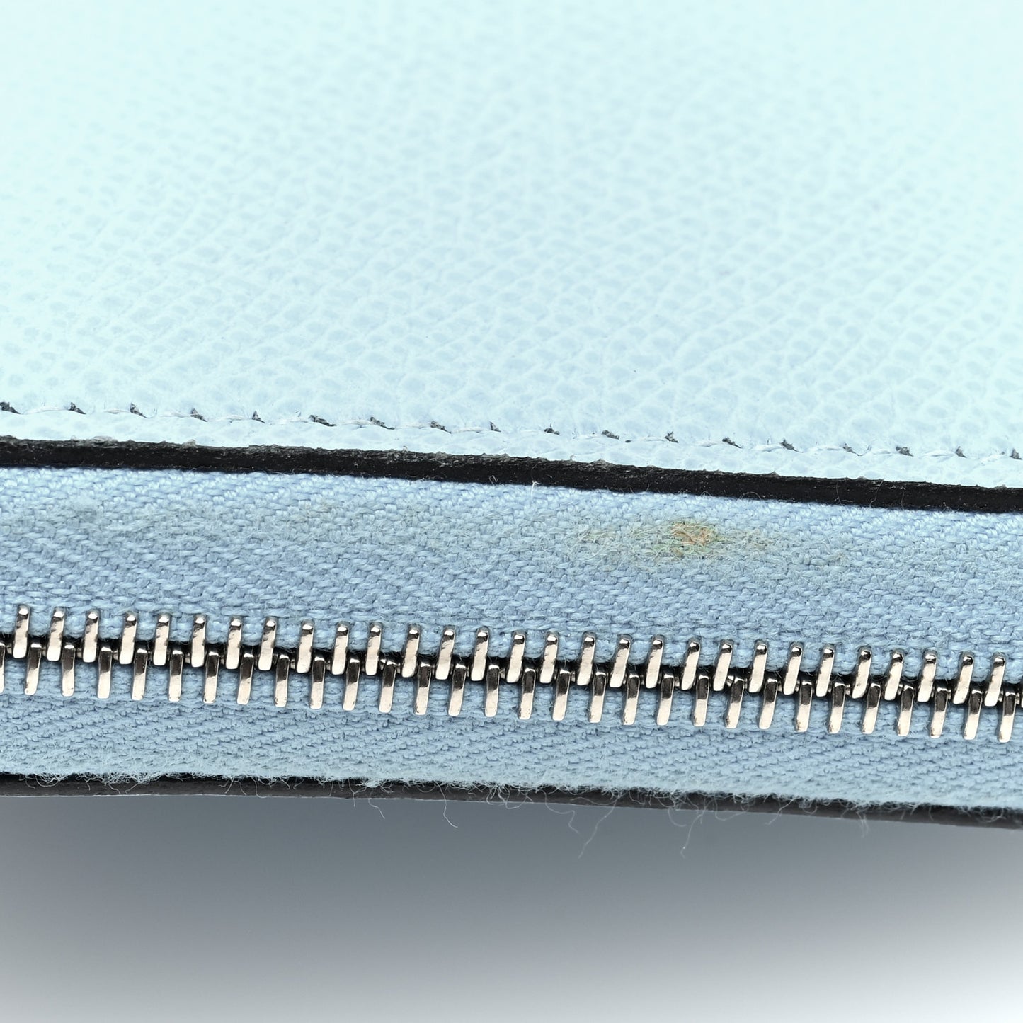 Epsom Silk'In Compact Wallet Celeste