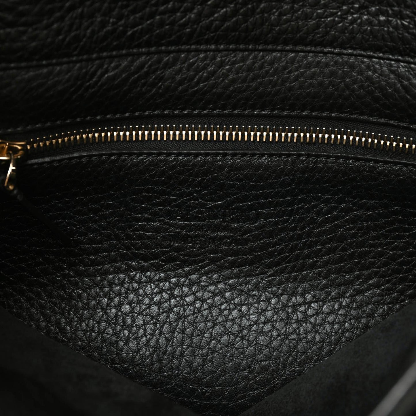 Pebbled Calfskin Large Rockstud Flip-Lock Messenger Bag Black