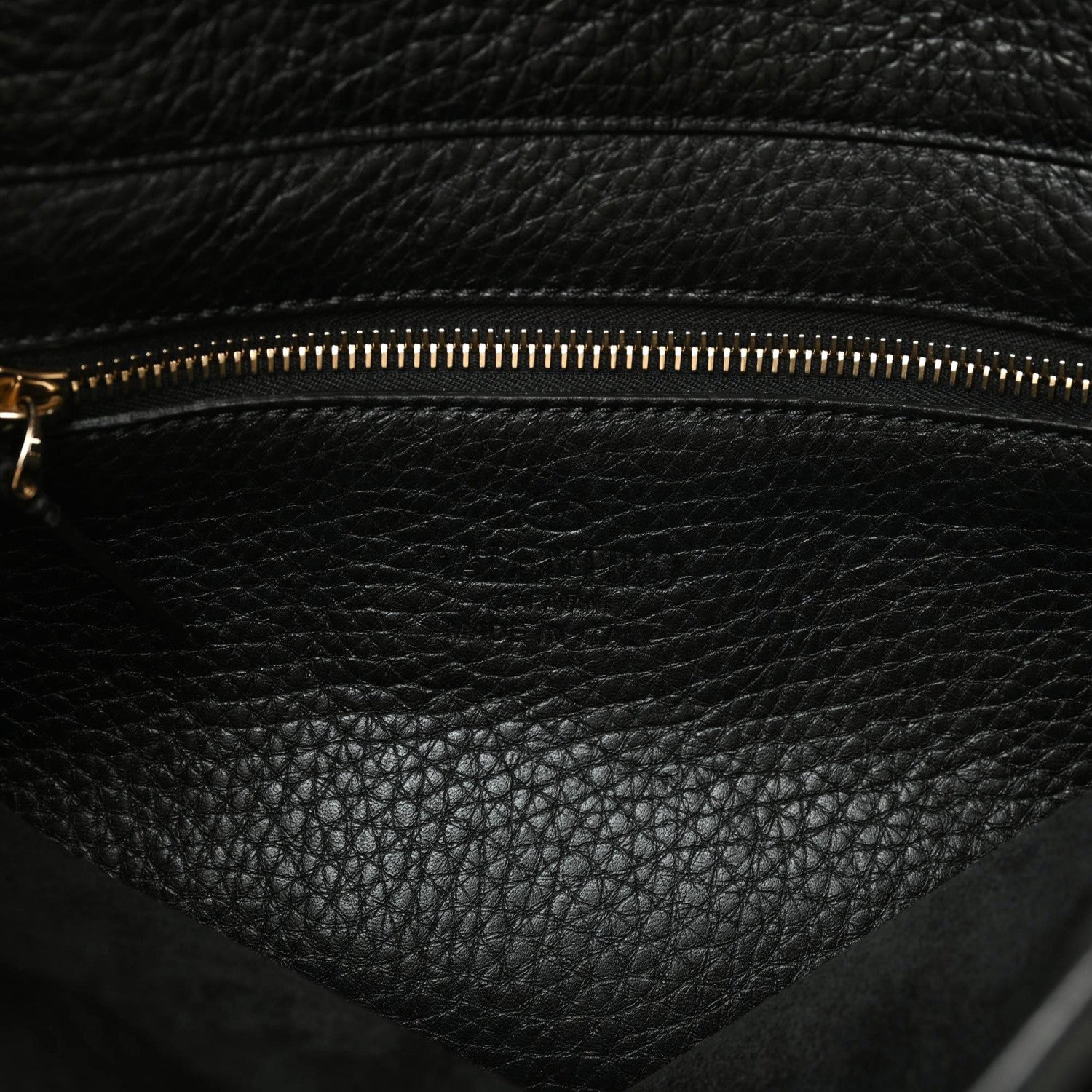 Valentino Garavani Pebbled Calfskin Large Rockstud Flip-Lock Messenger Bag Black 9 of 10