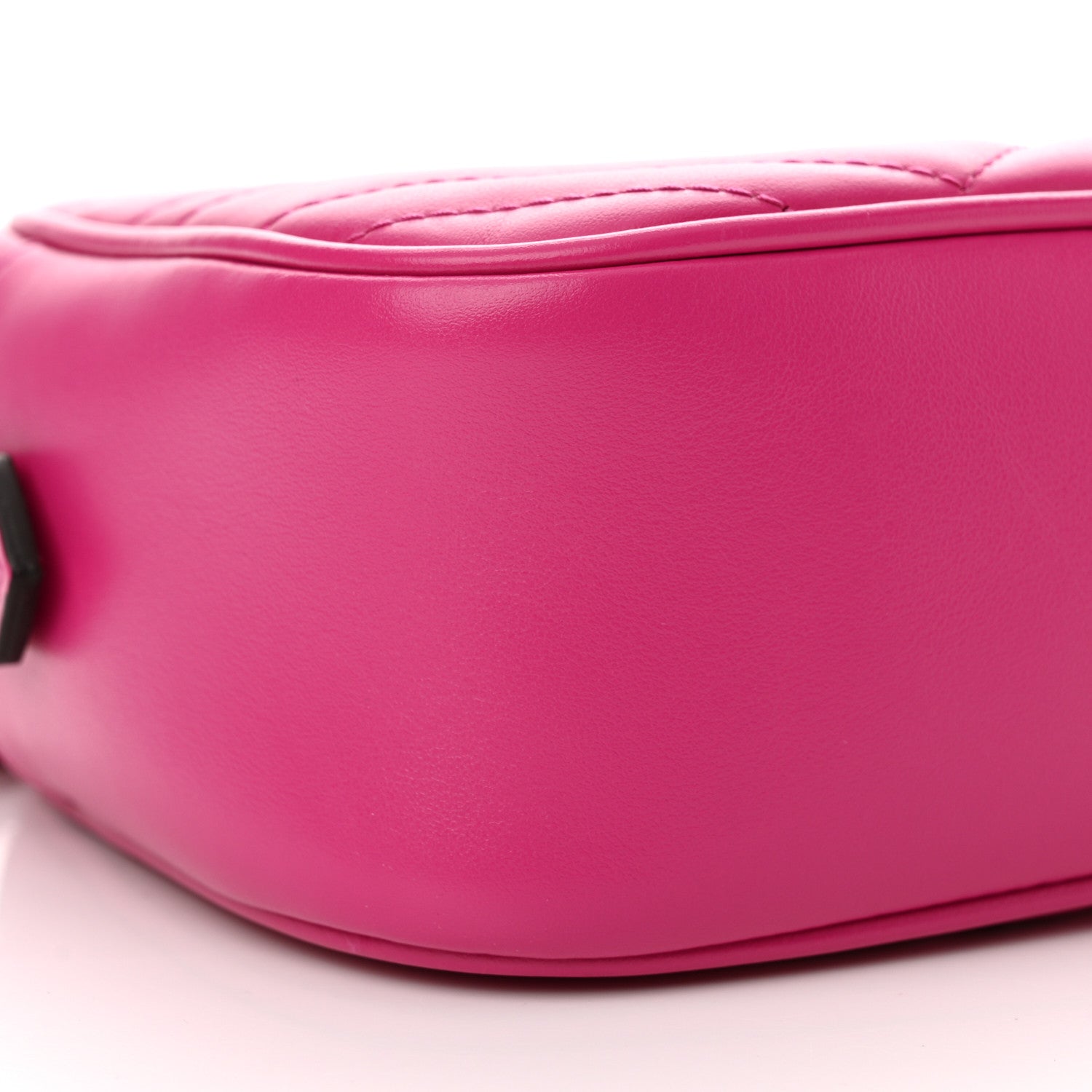 Gucci Calfskin Matelasse Monochrome Small GG Marmont Chain Shoulder Bag Classic Fuxia 9 of 11