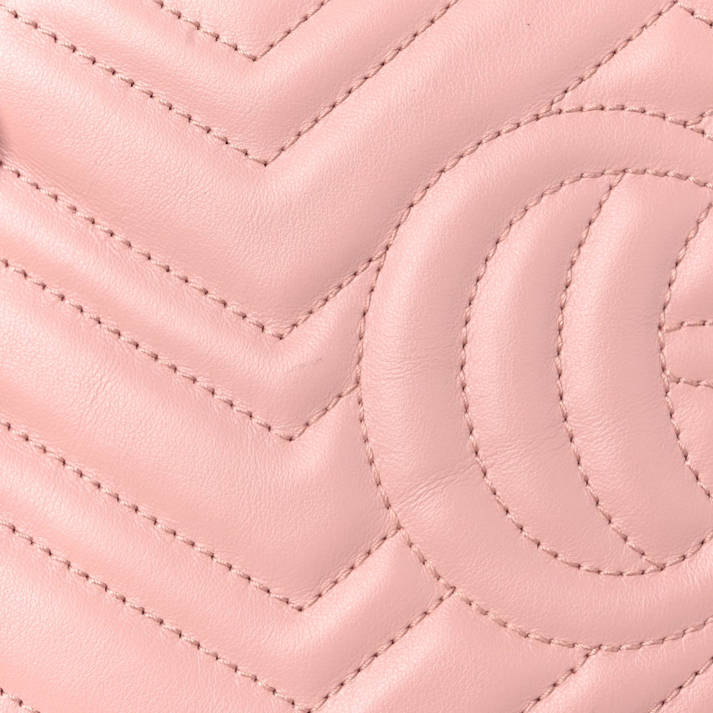 Calfskin Matelasse Small GG Marmont Chain Shoulder Bag Perfect Pink