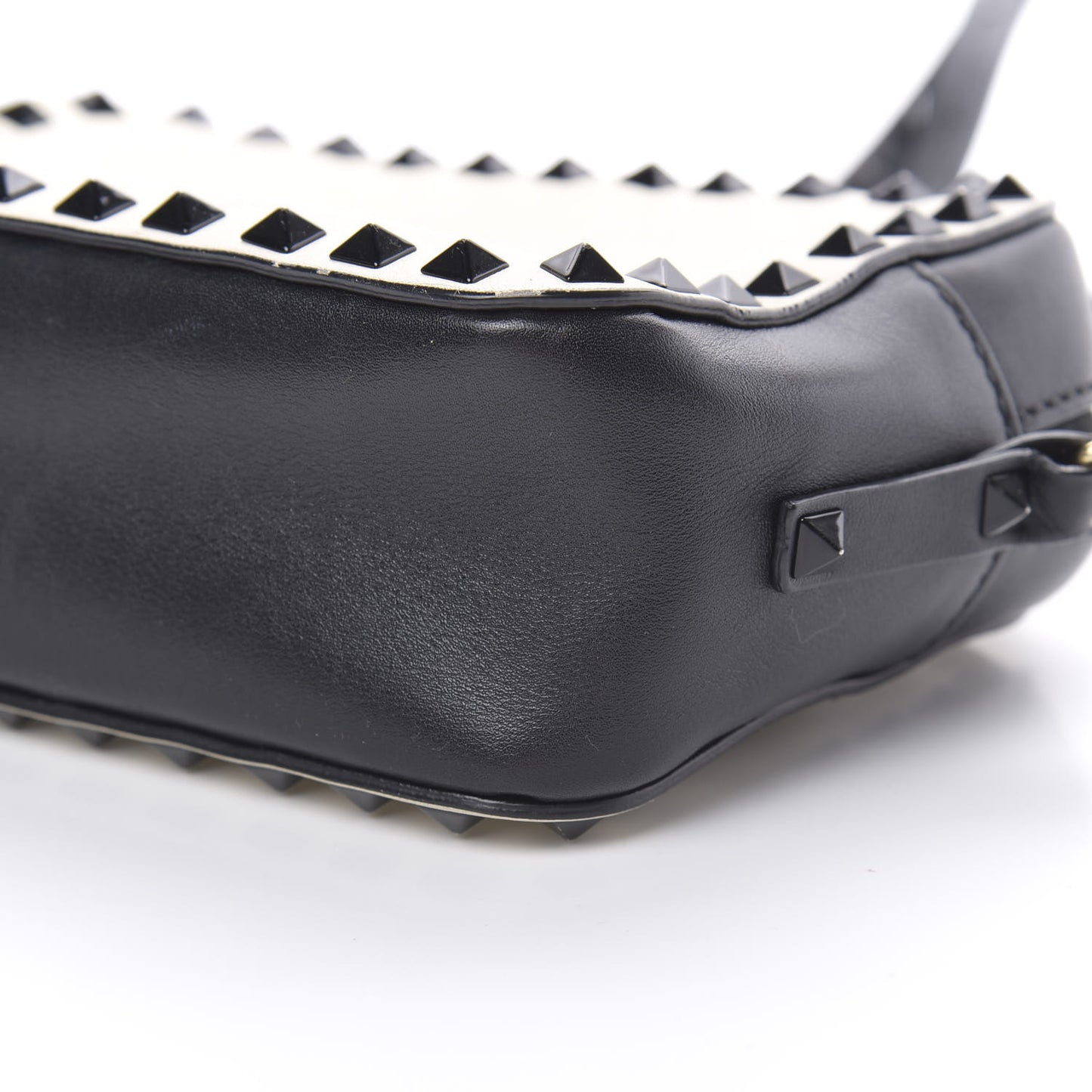 Calfskin Rockstud Camera Crossbody Bag Ivory Black