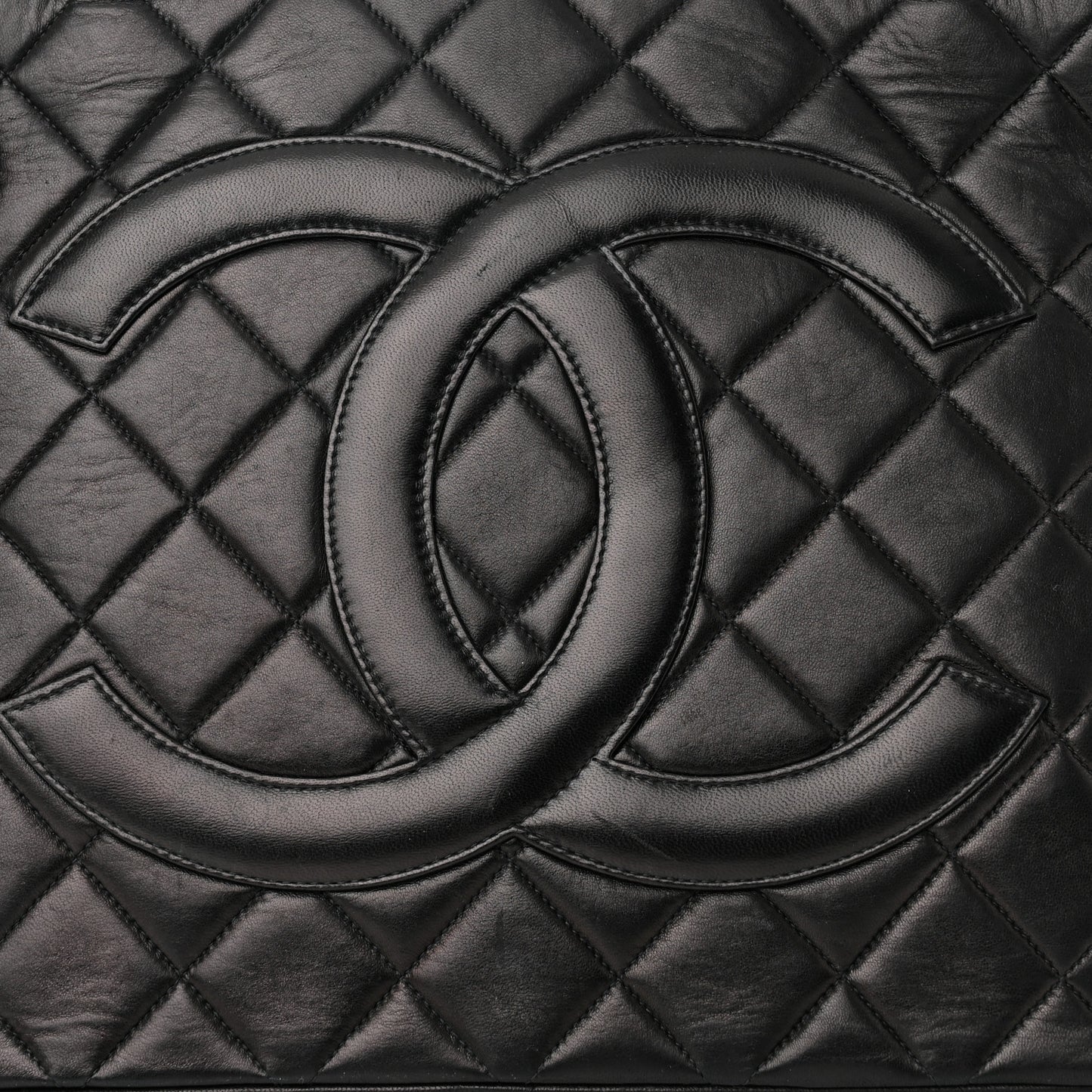 Lambskin Quilted Medallion Tote Black