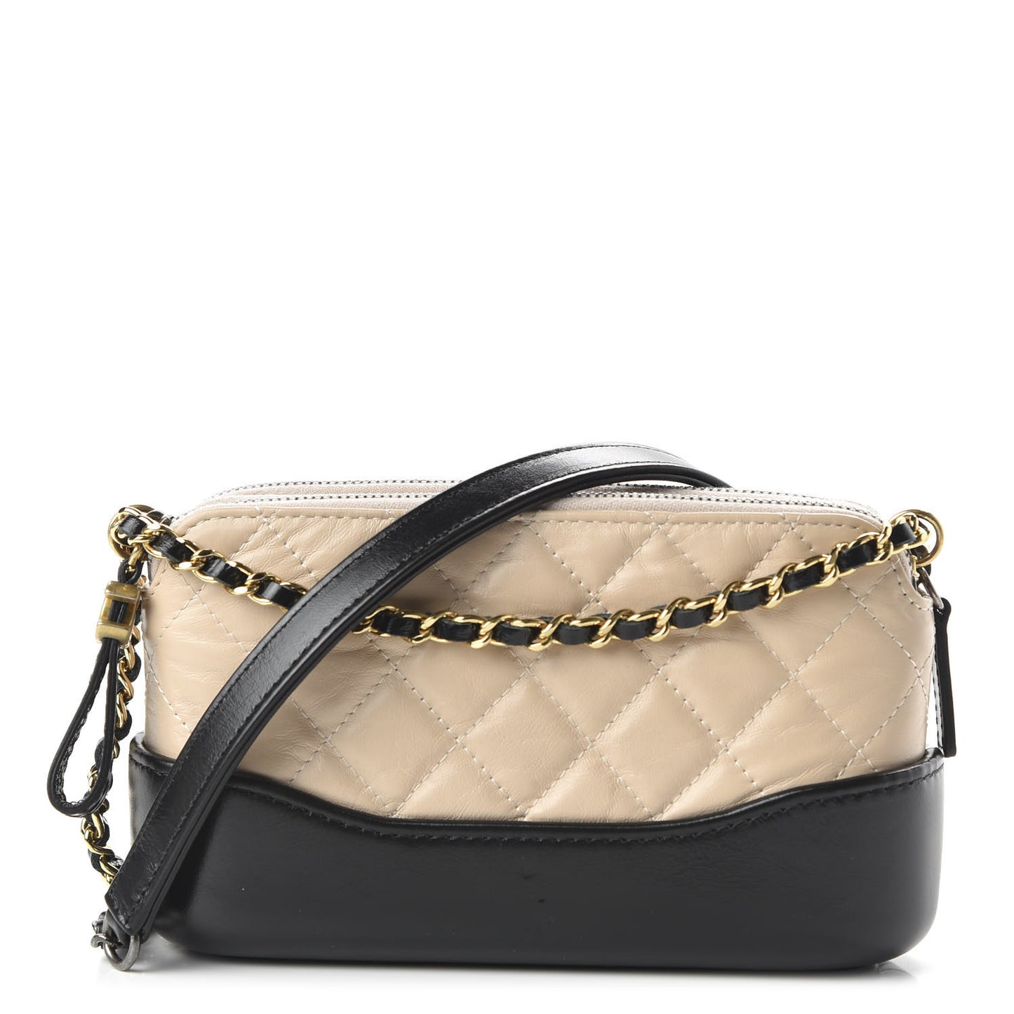 Aged Calfskin Quilted Small Gabrielle Clutch With Chain Beige Black