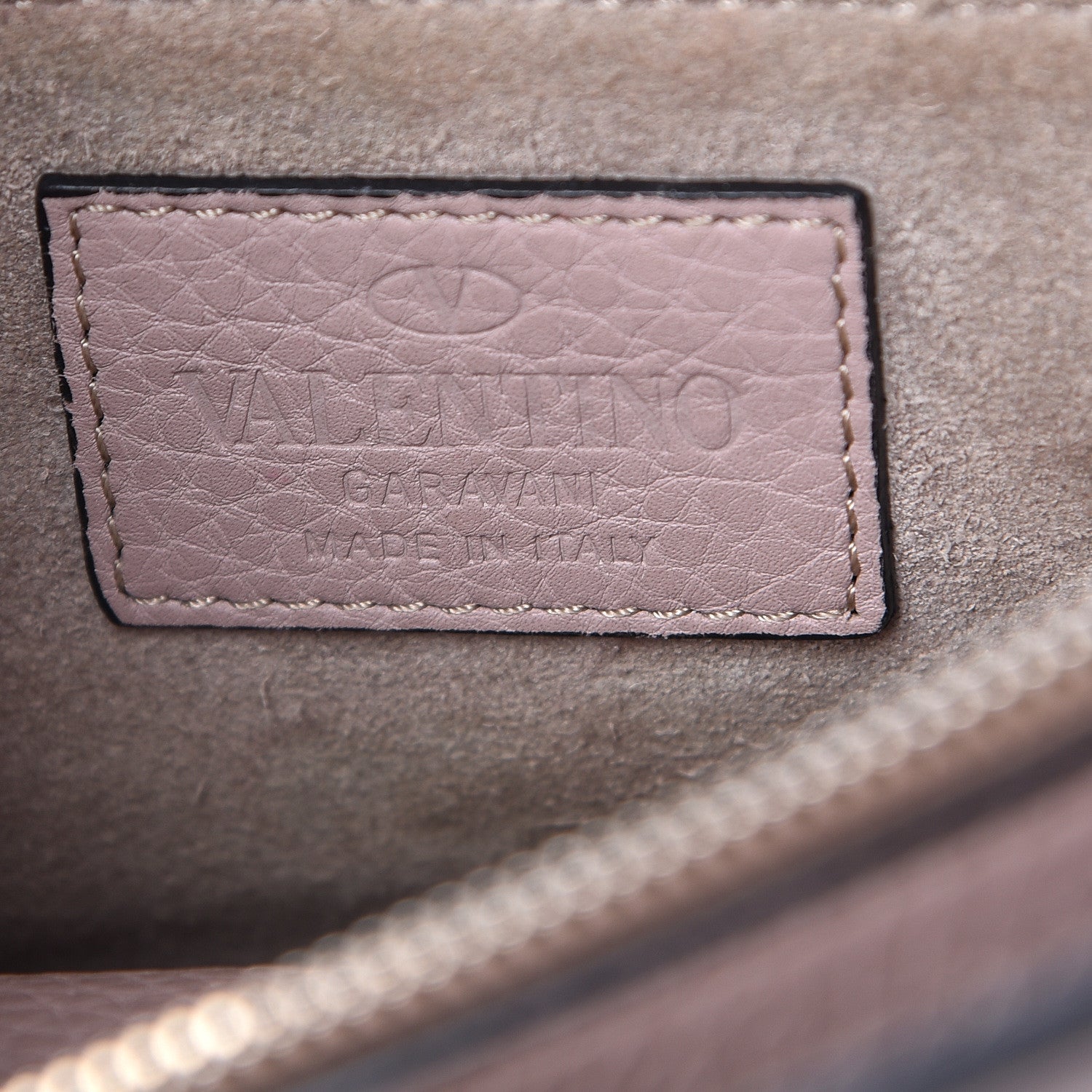 Valentino Garavani Pebbled Calfskin Small Rockstud Single Handle Flap Bag Poudre 7 of 21