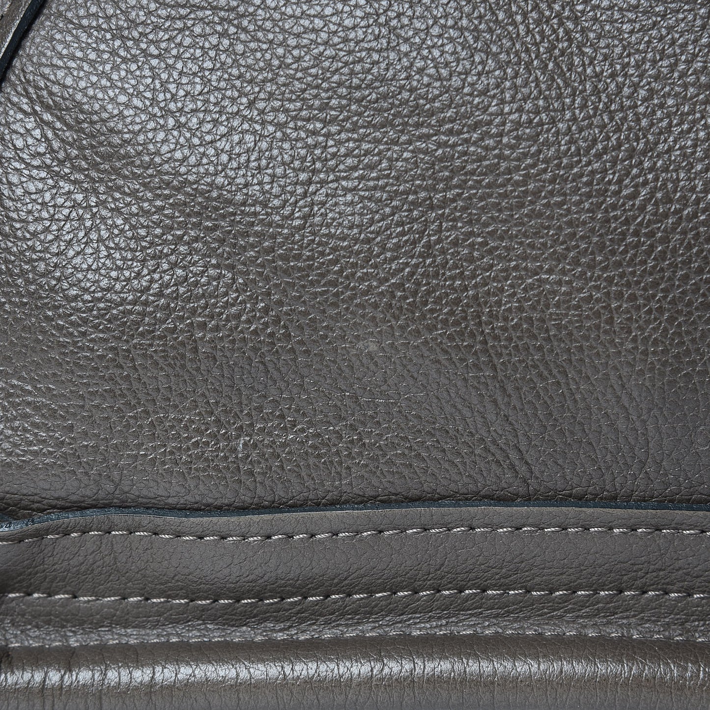 Calfskin Large Paraty Rock