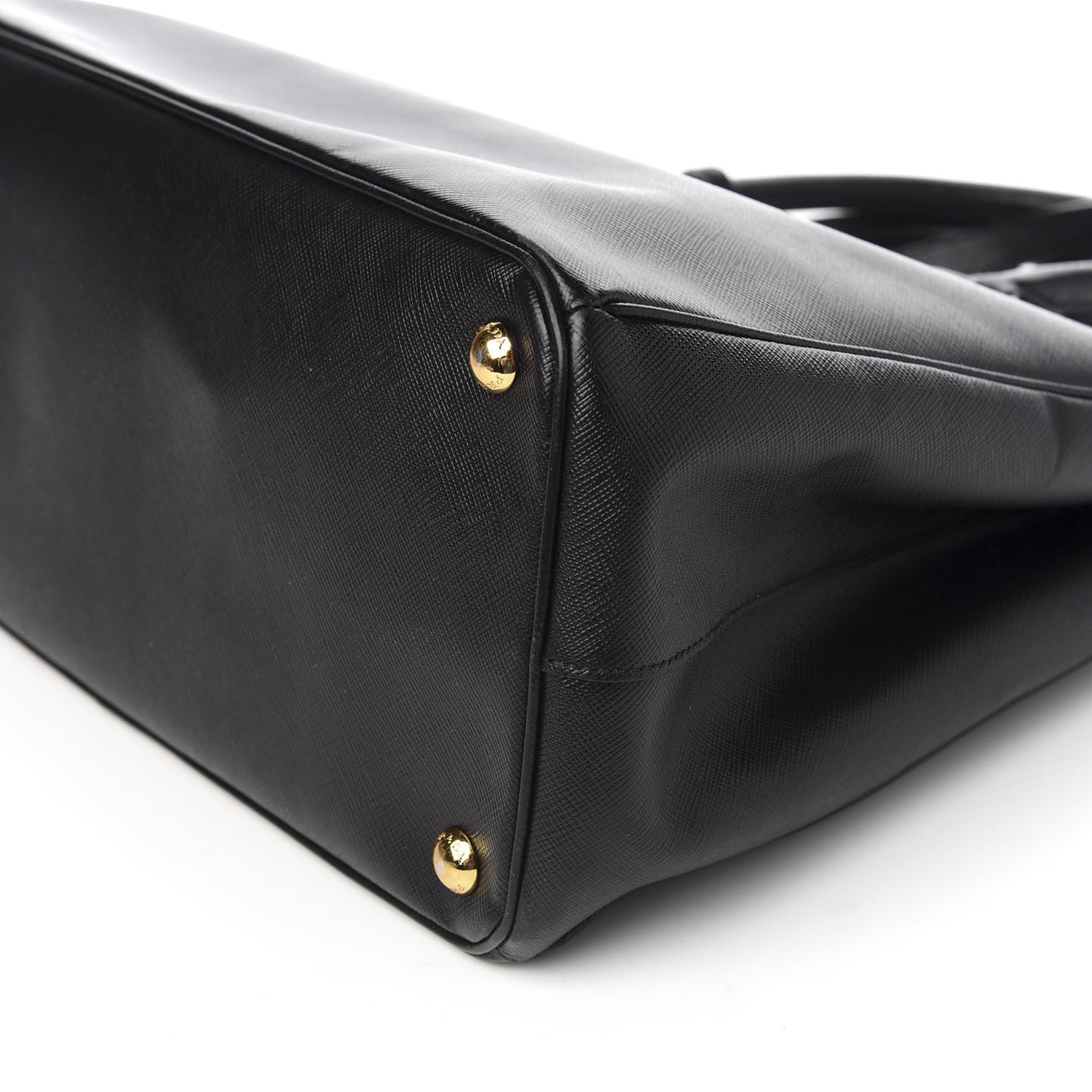 Saffiano Medium Galleria Double Zip Tote Black