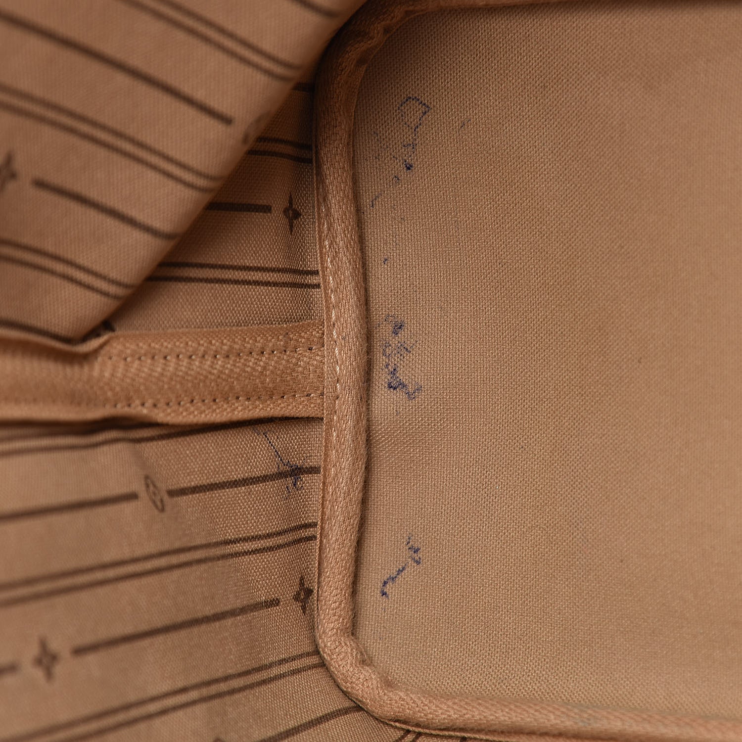 Louis Vuitton Monogram Neverfull MM 8 of 17
