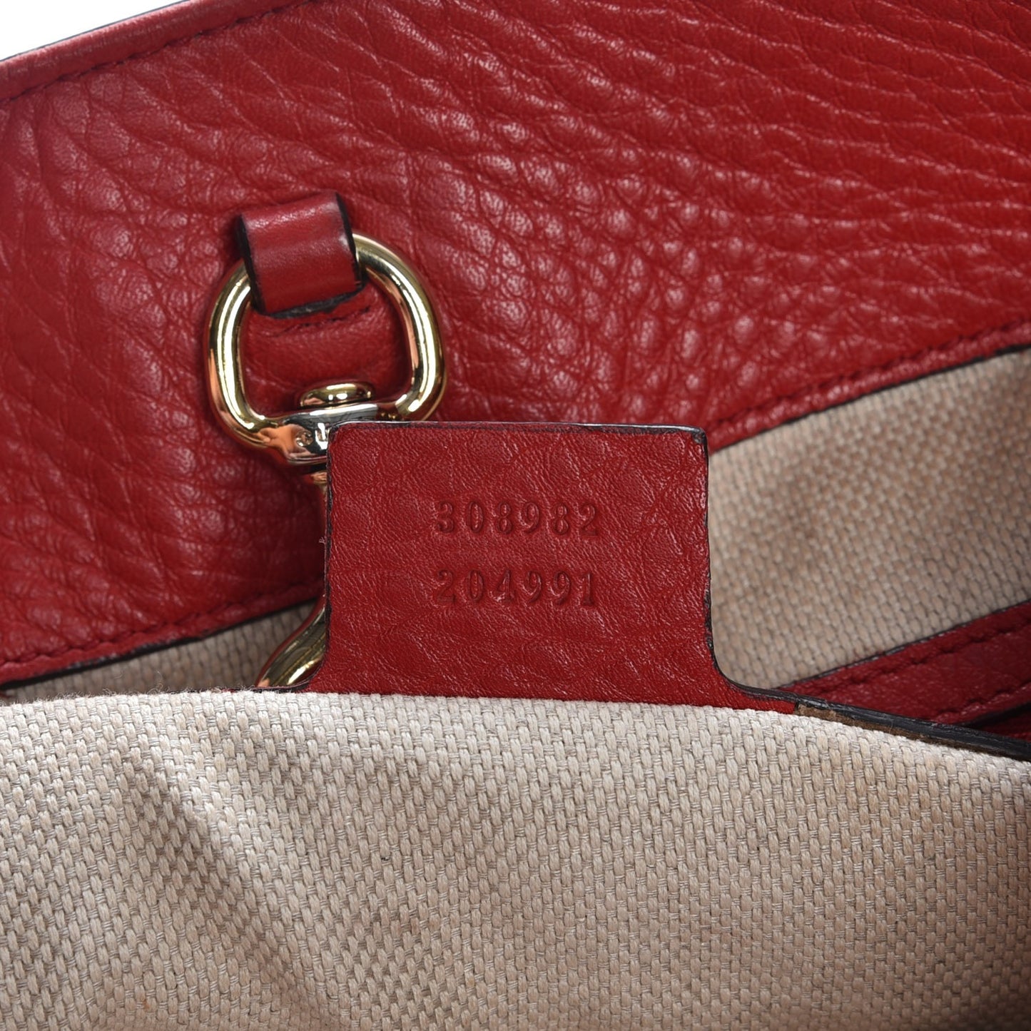 Pebbled Calfskin Medium Soho Chain Shoulder Bag Tabasco Red