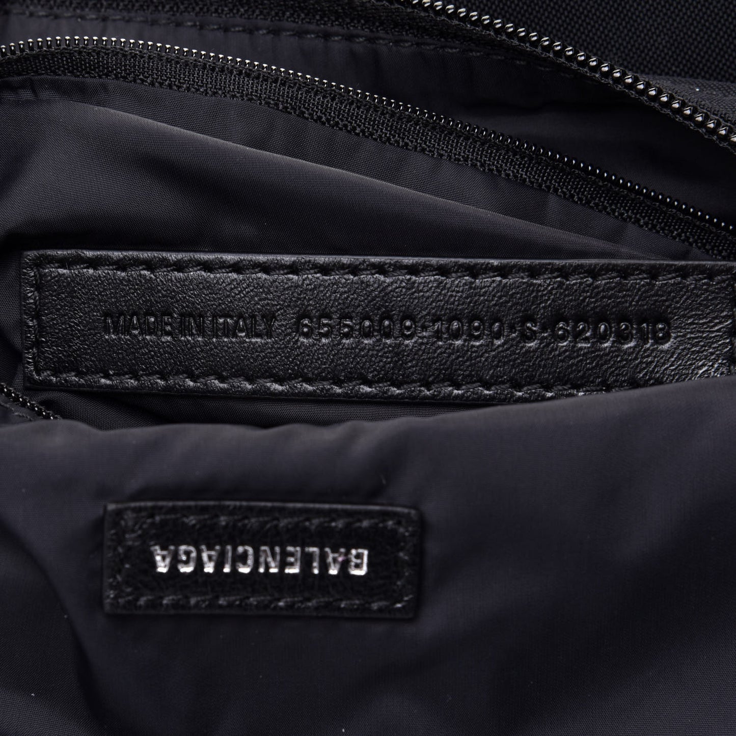 Recycled Sport Nylon Logo Embroidered Large Wheel Sling Bag Black White
