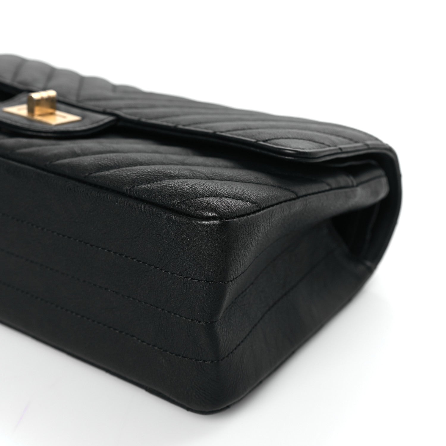 Chanel Sheepskin Chevron Quilted 2.55 Reissue 225 Flap Black 9 of 9