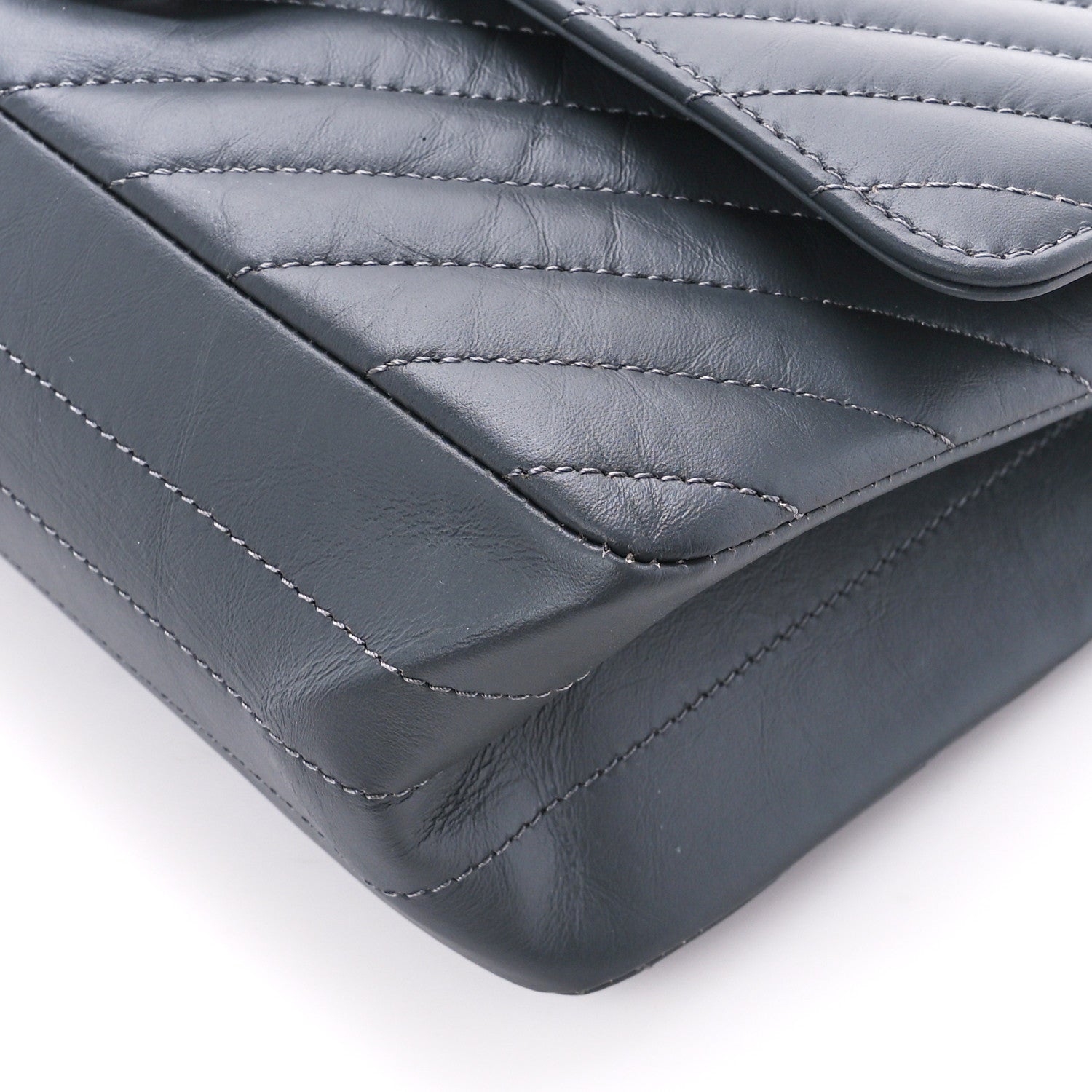 Chanel Aged Calfskin Chevron Quilted 2.55 Reissue 225 Flap Dark Grey 11 of 12