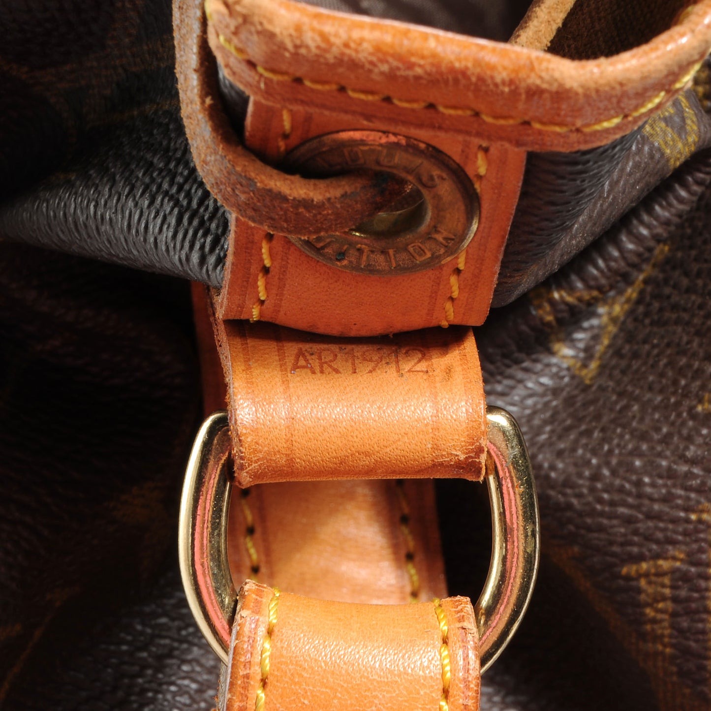 Monogram Noe
