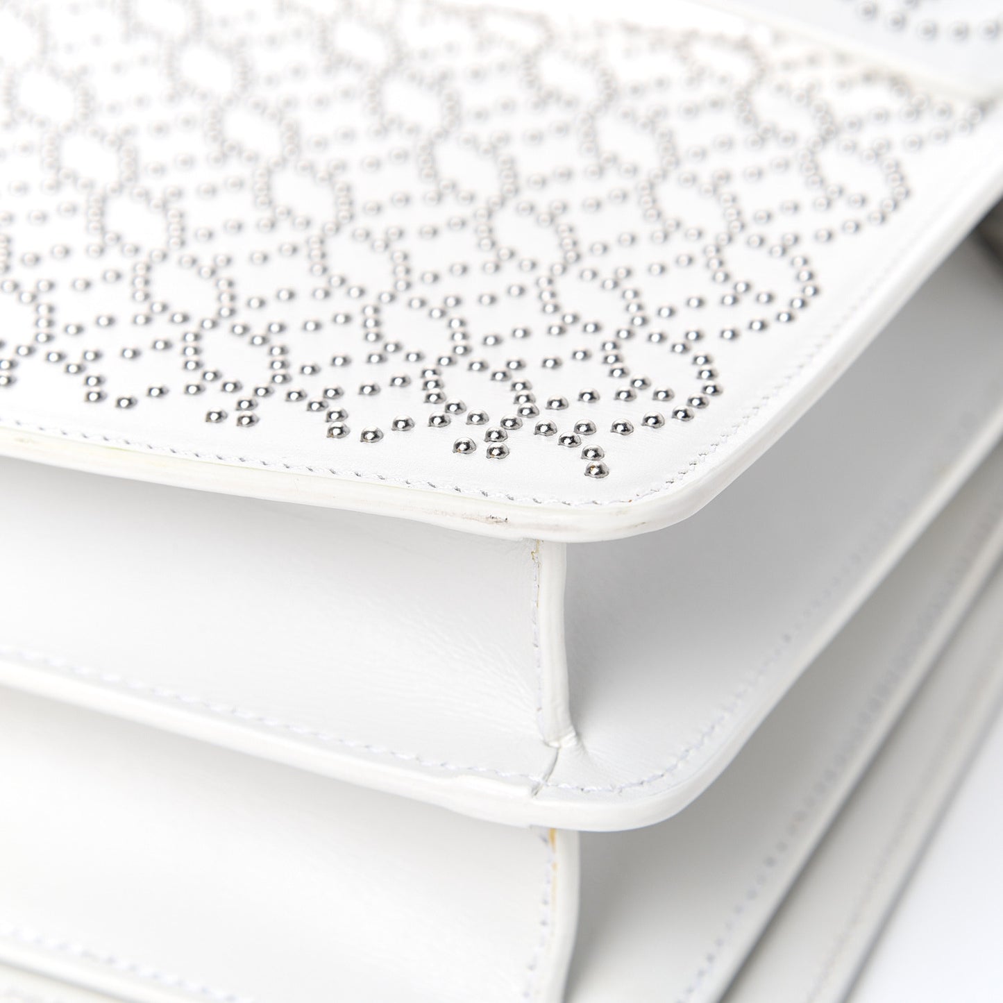 Calfskin Arabesque Studded Medium Franca Crossbody Blanc Optique