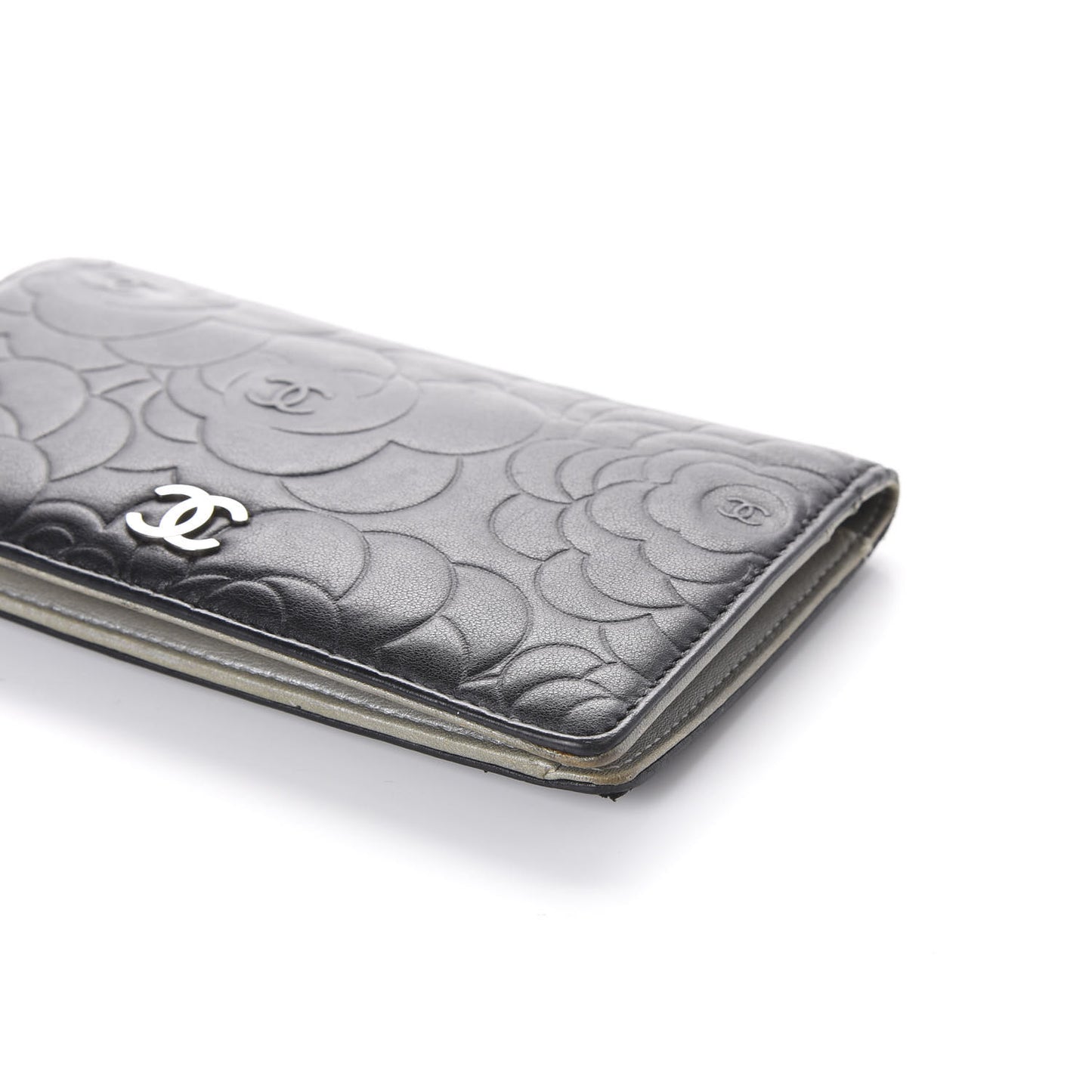 Lambskin Camellia Embossed Yen Wallet Black
