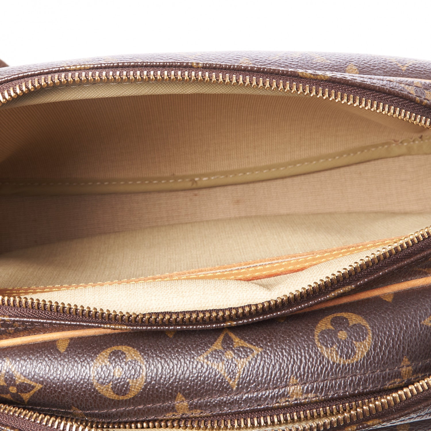 Louis Vuitton Monogram Reporter PM 7 of 9
