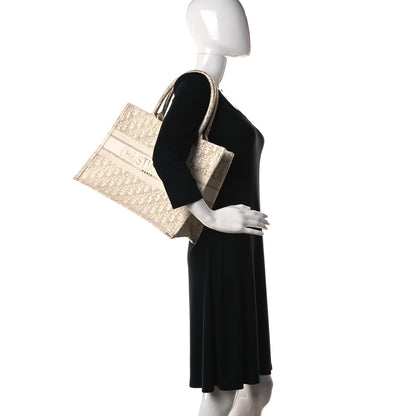 Christian Dior Oblique Medium Book Tote Gold Multicolor 2 of 10