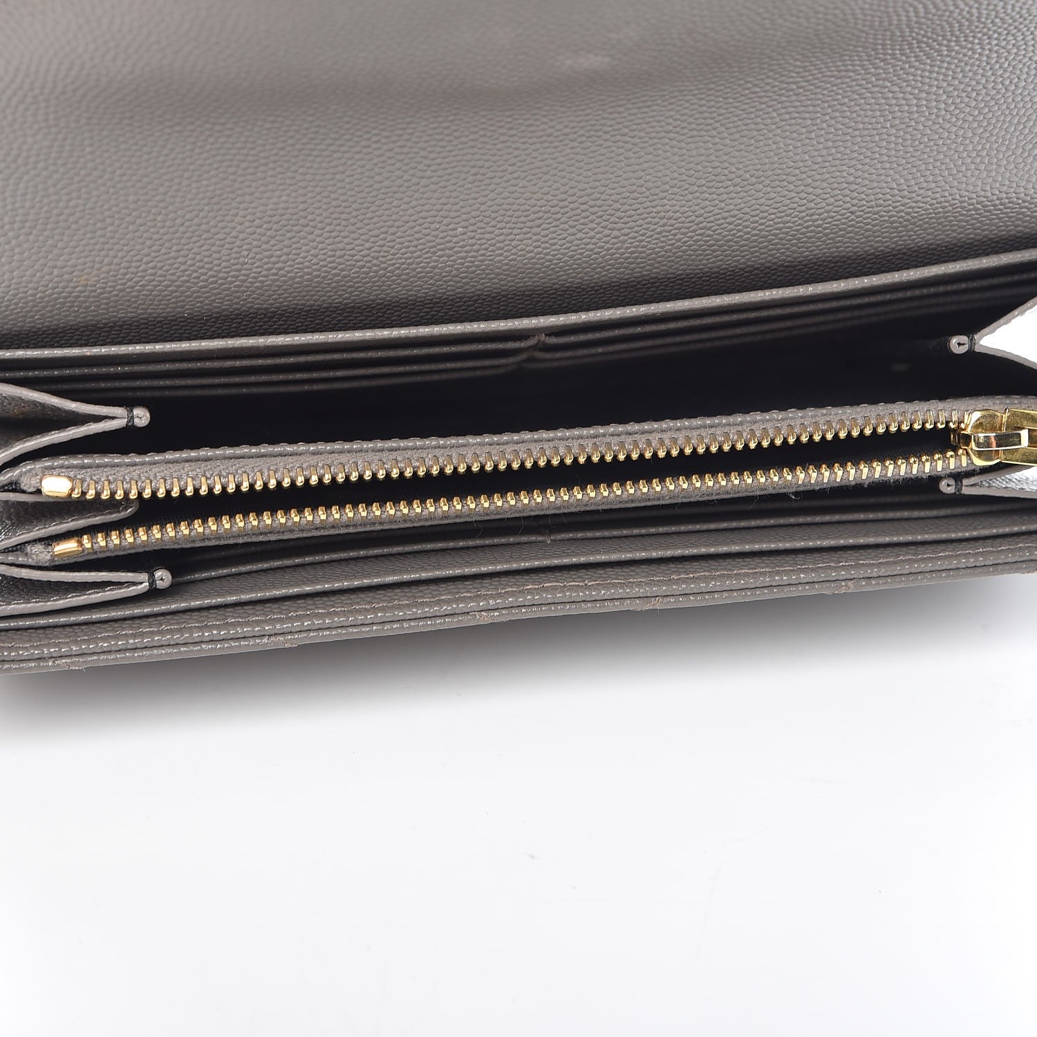 Saint Laurent Grain De Poudre Matelasse Monogram Flap Wallet Fog 5 of 12