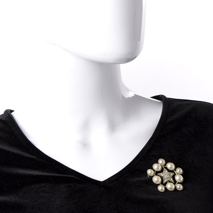 Chanel Pearl Crystal CC Star Brooch Gold 2 of 5