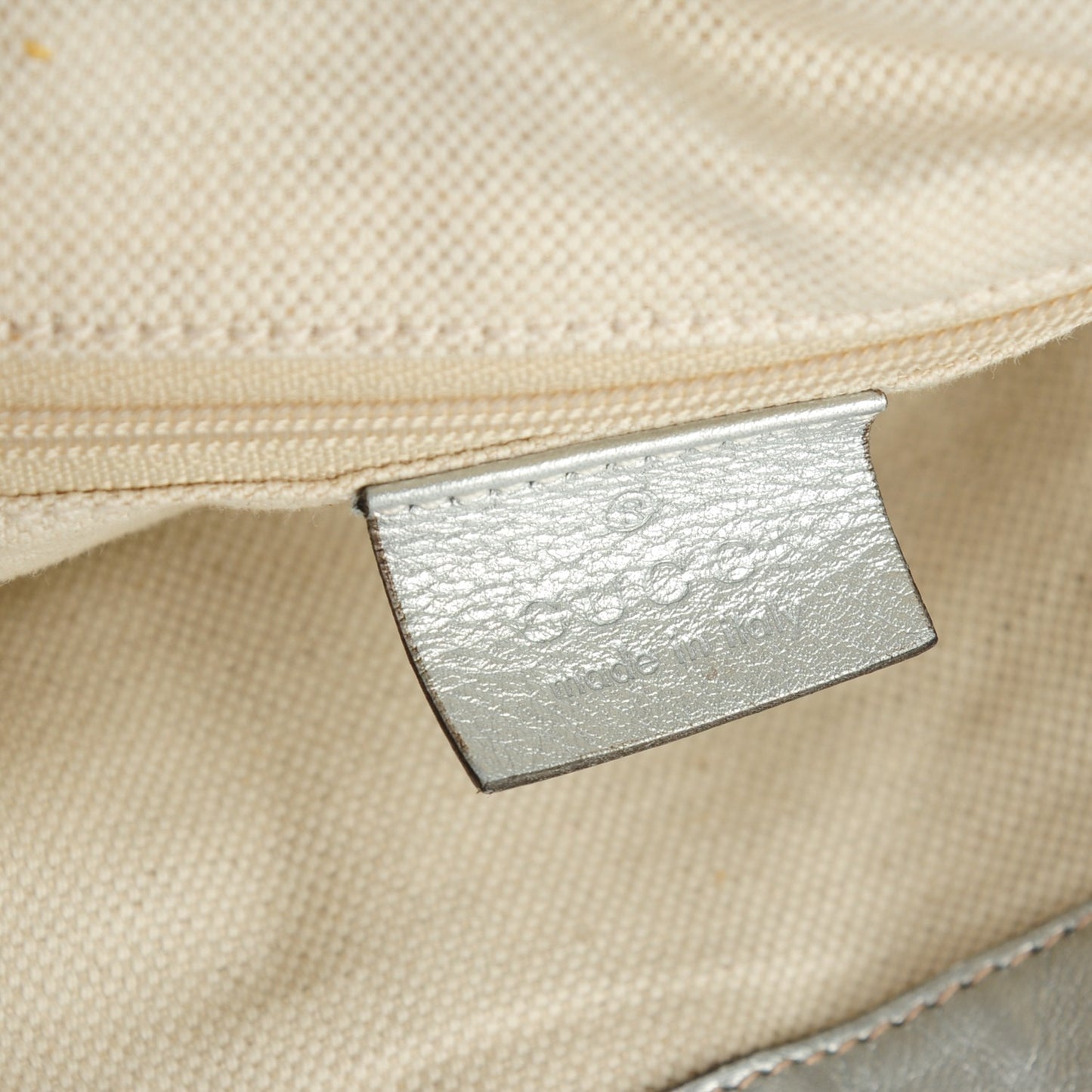 Metallic Guccissima Medium Sukey Hobo Silver