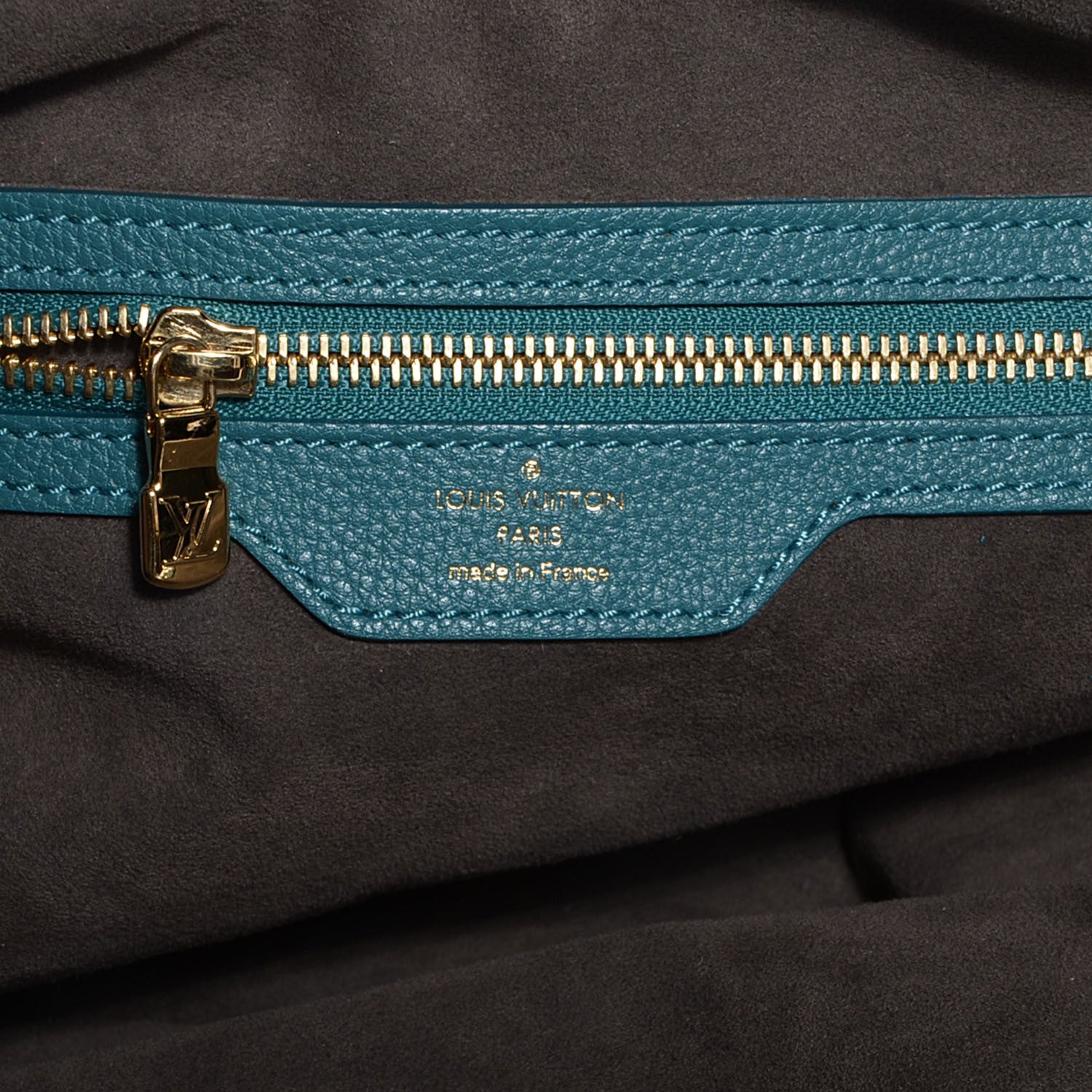 Louis Vuitton Mahina L Lagon 6 of 7