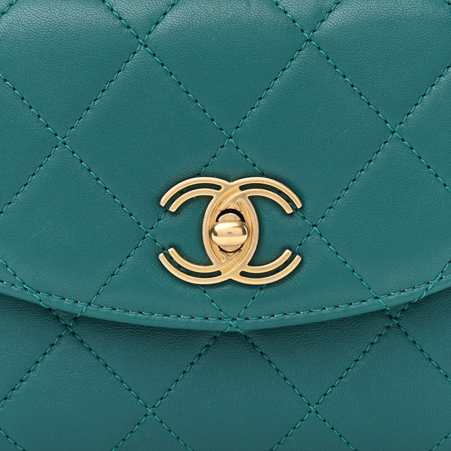 Lambskin Quilted Small Trendy Spirit Top Handle Bag Green