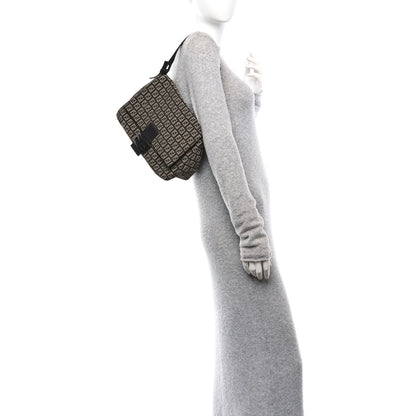 Fendi Zucchino Vitello Mama Baguette Testa di Moro Beige 2 of 10