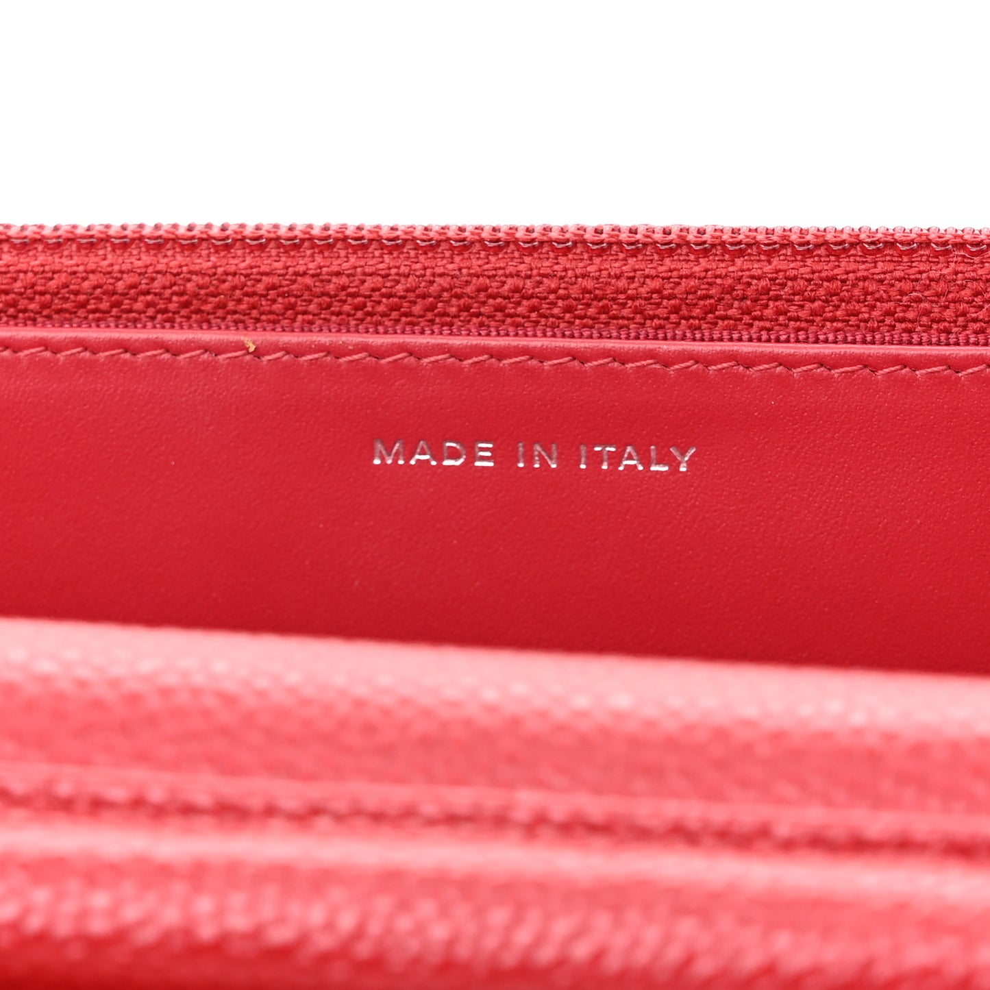 Caviar Quilted Wallet On Chain WOC Red
