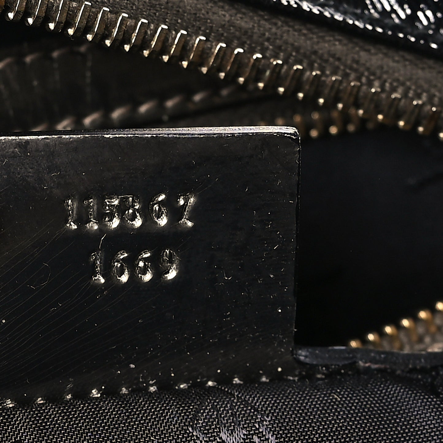 Dialux Medium Horsebit Chain Hobo Black