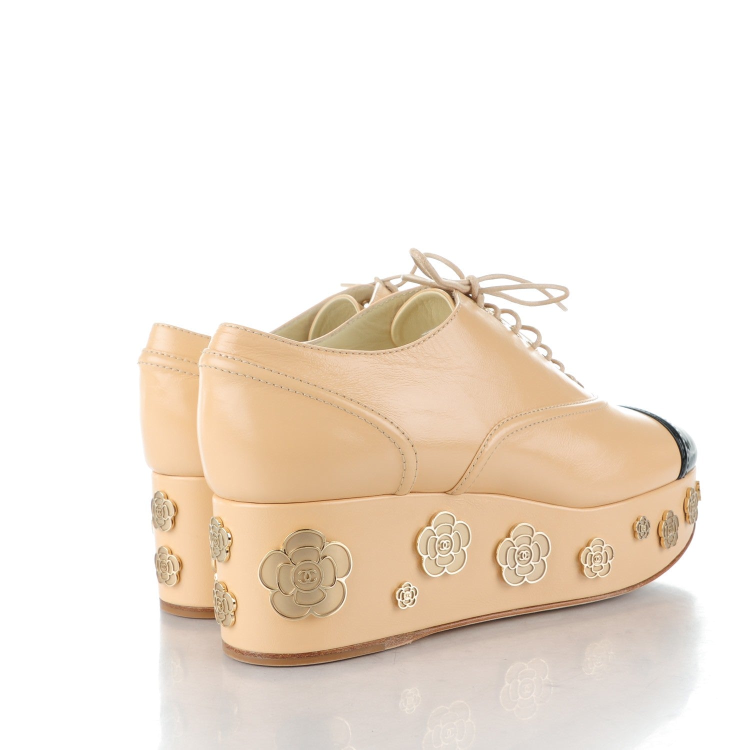 Chanel Crumpled Calfskin Lace Up Platform Oxford 38.5 Beige Black 4 of 8