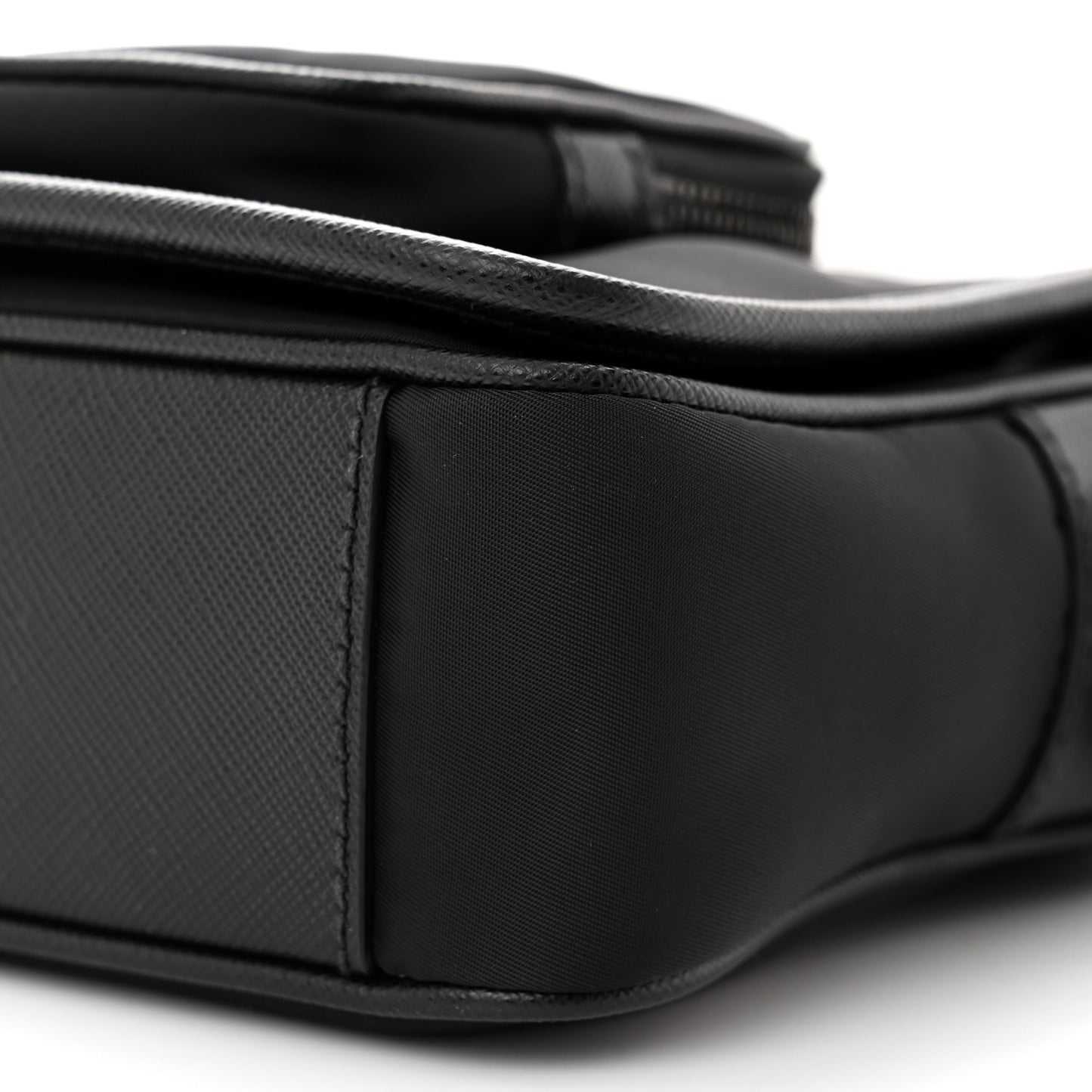 Tessuto Nylon Saffiano Re-Edition 2005 Shoulder Bag Black