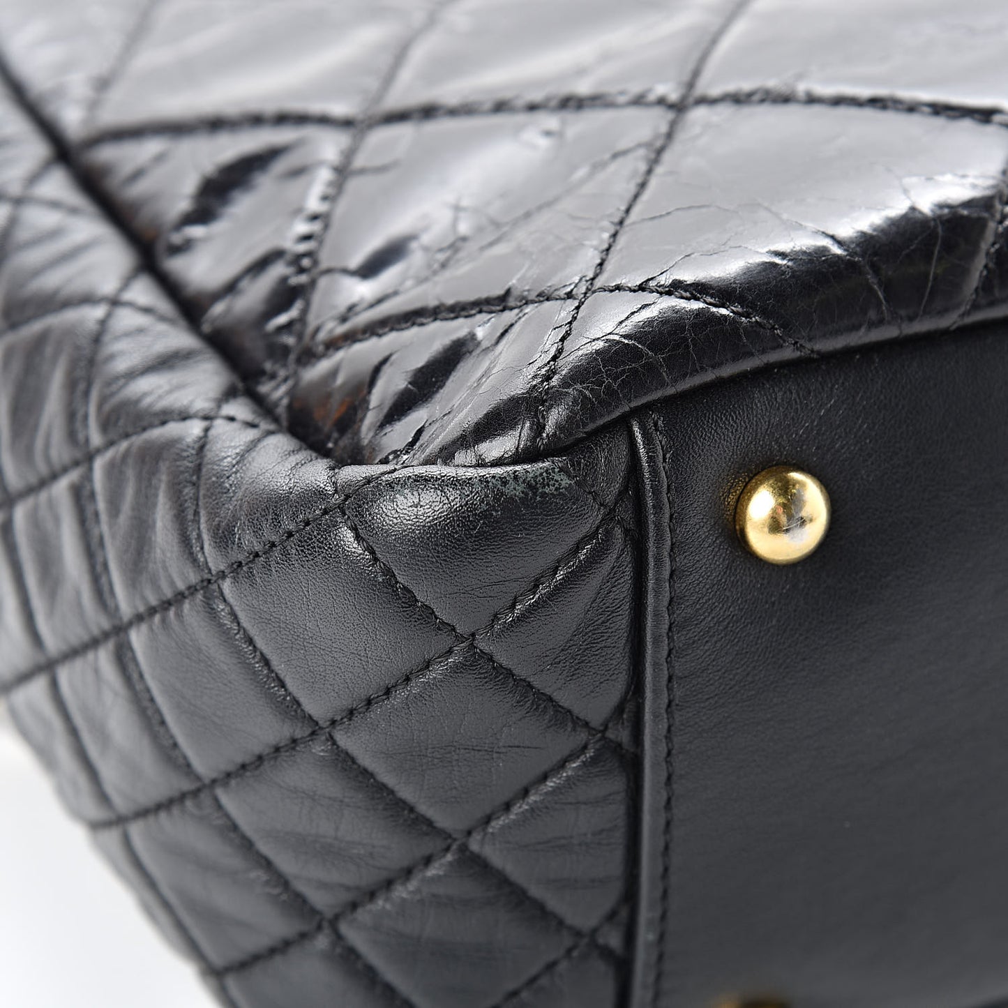 Glazed Crinkled Calfskin Medium East West Flap Black