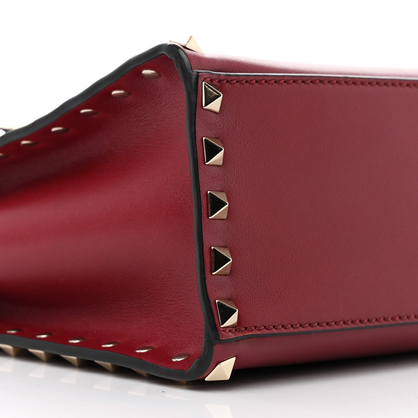 Vitello Medium Rockstud Top Handle Shoulder Bag Rubino