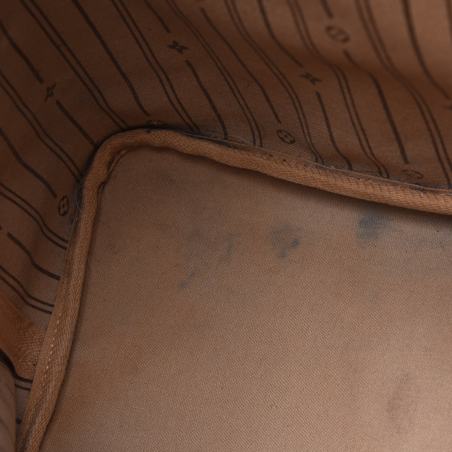 Louis Vuitton Monogram Neverfull GM 10 of 36