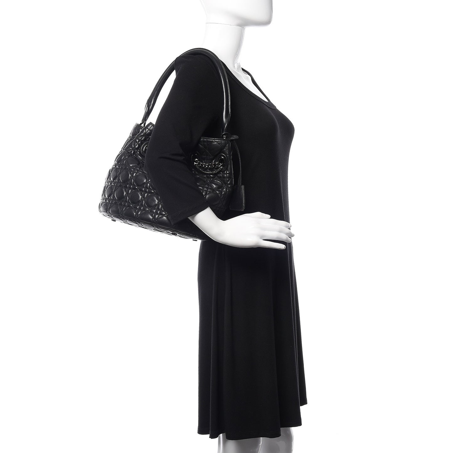 Lambskin Cannage Chri Chri Drawstring Bag Black