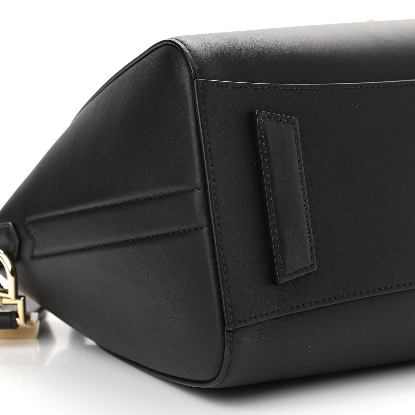 Calfskin Medium Studded Antigona Black