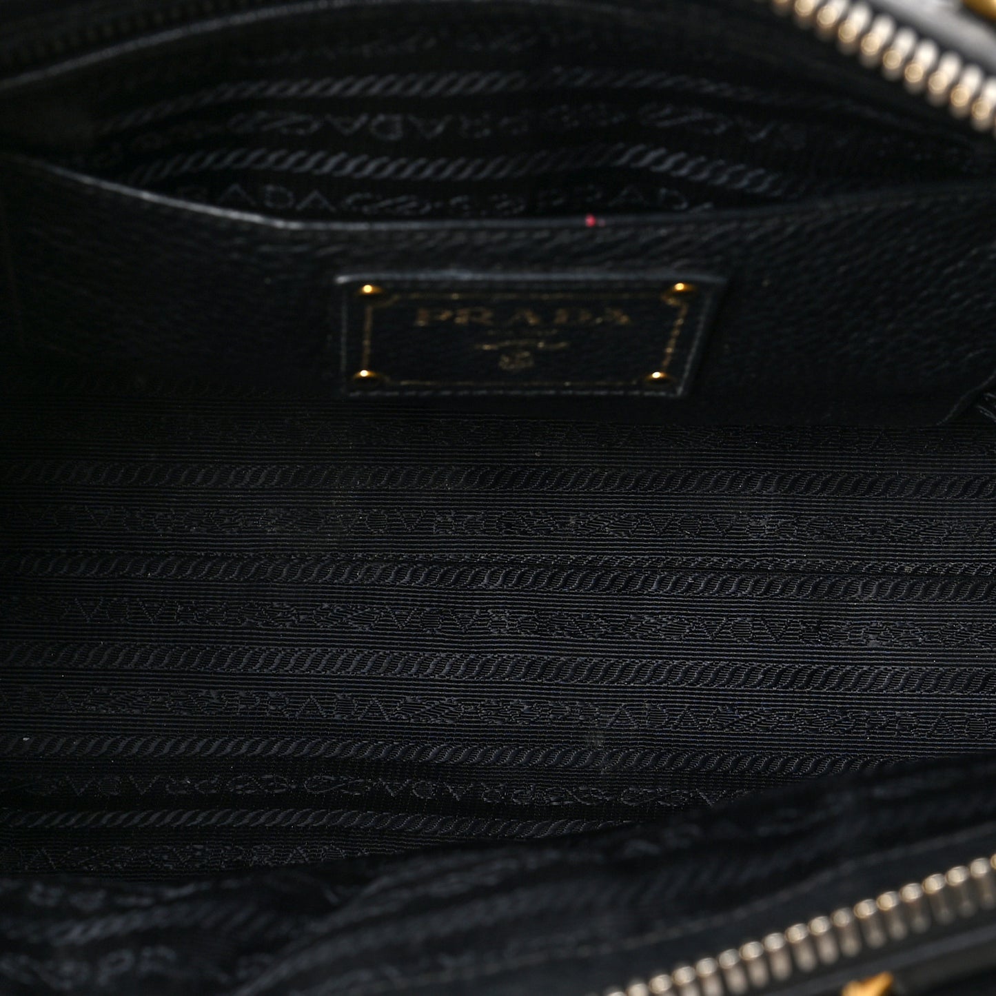 Vitello Daino Shopping Satchel Black