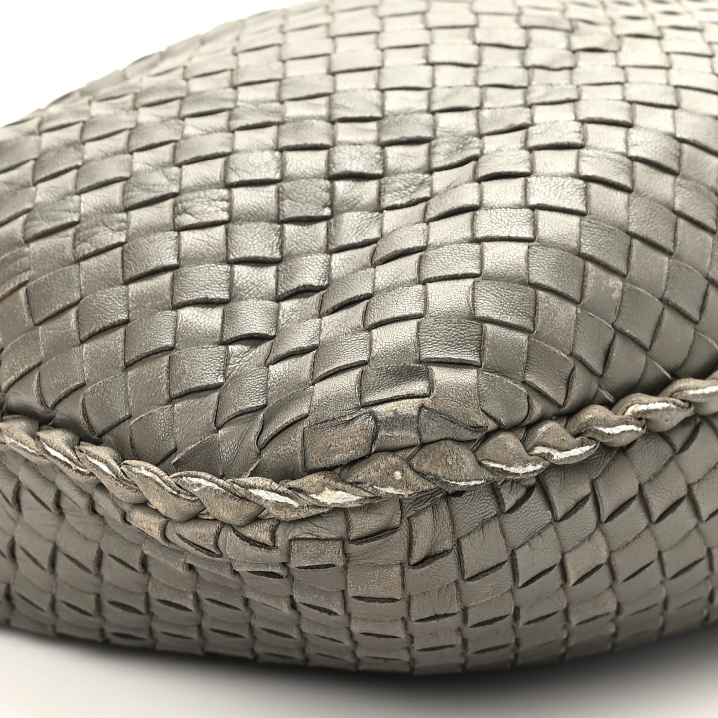 Nappa Intrecciato Medium Veneta Hobo Grey