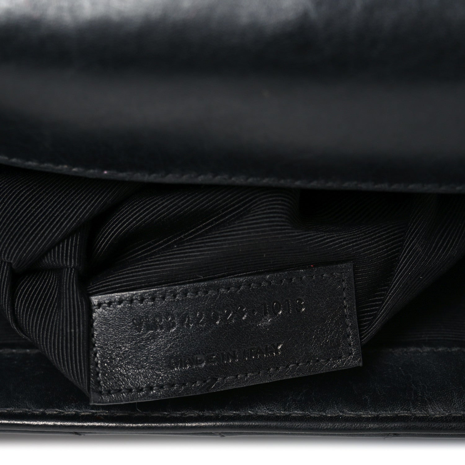 Saint Laurent Smooth Calfskin Matelasse Chevron Large Monogram Satchel Black 7 of 10